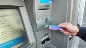 Cajeros automáticos llegarán a todos los municipios de Madrid