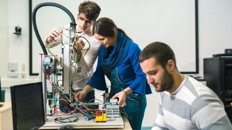 Madrid actualiza 34 programas de FP para mejorar la empleabilidad