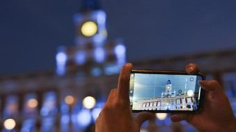 La Real Casa de Correos se ilumina esta Navidad con un espectáculo mágico