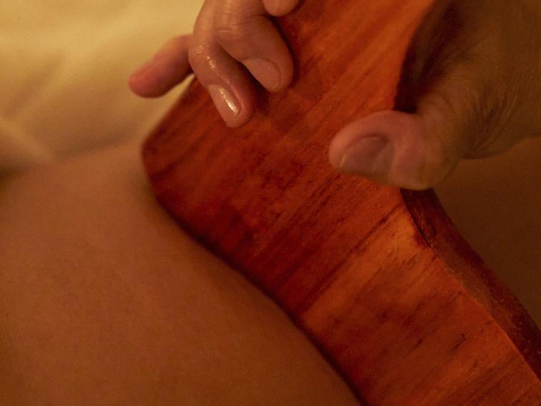 Reduce la retención de líquidos con esta terapia natural