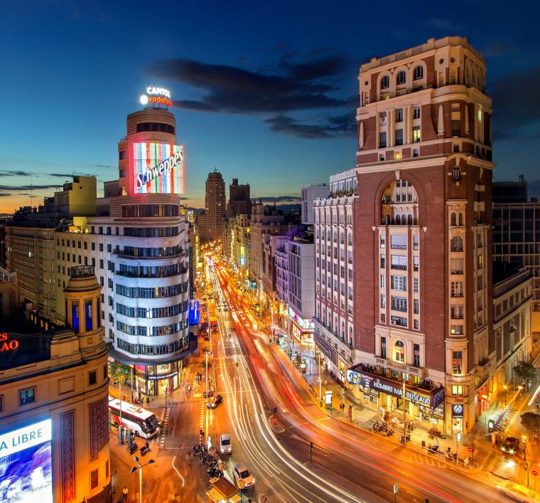Los diez compromisos de Díaz Ayuso con “quien piense en Madrid para invertir, vivir o visitar”