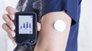 La Comunidad de Madrid entrega gratuitamente sensores de medición electrónica de glucosa a pacientes diabéticos