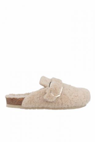 Cuando te quitas las botas de esquiar estos son los únicos zapatos que quieren tu pies