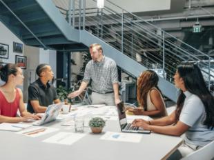 El 87 % de españoles apoya la jornada laboral de cuatro días