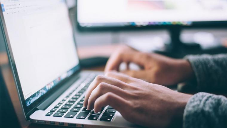 Los padres podrán descargar certificados administrativos gracias a la nueva mejora educativa