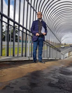 Ciudadanos Pozuelo solicita al gobierno local la urgente reparación de las pasarelas peatonales en la Carretera de Carabanchel