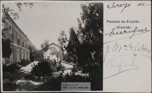 UNO DE LOS TESOROS. Tarjeta postal con una vista de la finca de Parrella -hoy plaza del Padre Vallet- desde el jardín. Dirigida el 27 de octubre de 1928 por Enrique Parrella Conde y Luque, María Cristina González de Castejón y Rafael Parrella Conde y Luque a Vicente González Arnao con motivo de su onomástica.