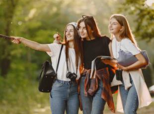 Los jóvenes ya pueden viajar con el programa Verano Joven