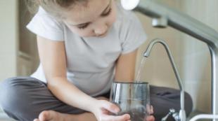 Iniciativa #deMadridydelgrifo promueve el consumo responsable de agua del grifo en comercios