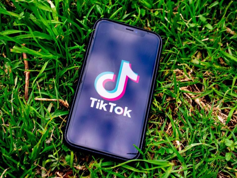 TIKTOK amenaza el liderazgo de YouTube, Instagram, Facebook y Twitter