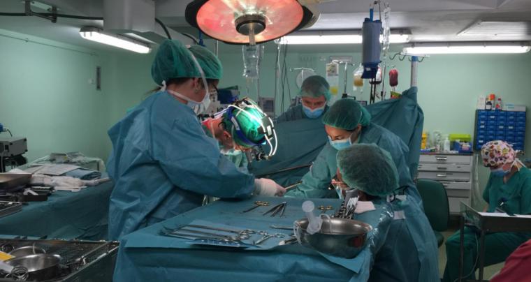 El Hospital público 12 Octubre de la Comunidad de Madrid bate récord con 50 trasplantes de riñón en un año procedentes de donante vivo