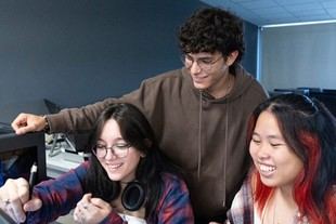 La UFV y EA Sports lanzan una beca para futuros creadores de videojuegos