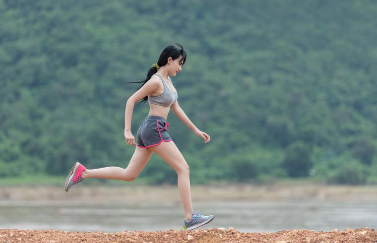 Solo un 10% de españoles hace más deporte en verano